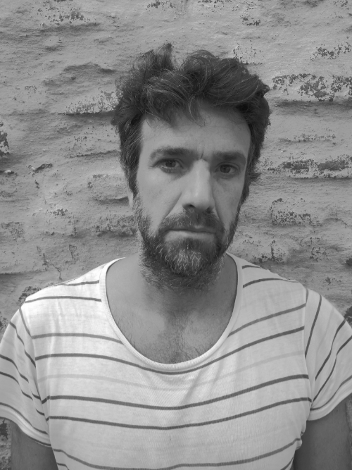 Texto en obra: Manuel Soriano 
