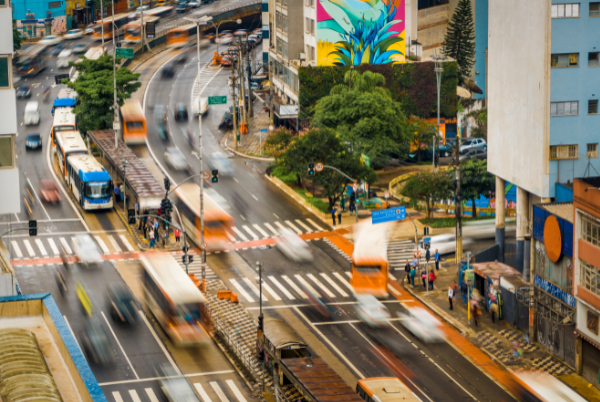 Leé un avance de «Brasil autofágico. Aceleración y contención entre Bolsonaro y Lula» (2022)