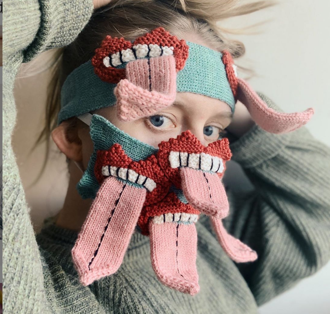 Máscara de la artista islandesa Ýrúrarí
